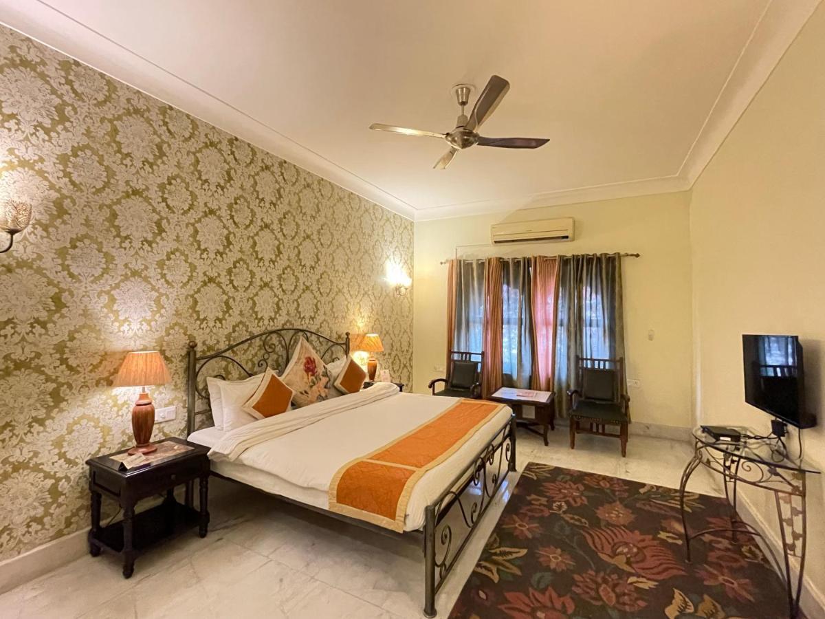 Suryaa Villa - A Boutique Heritage Hotel Dzsaipur Kültér fotó
