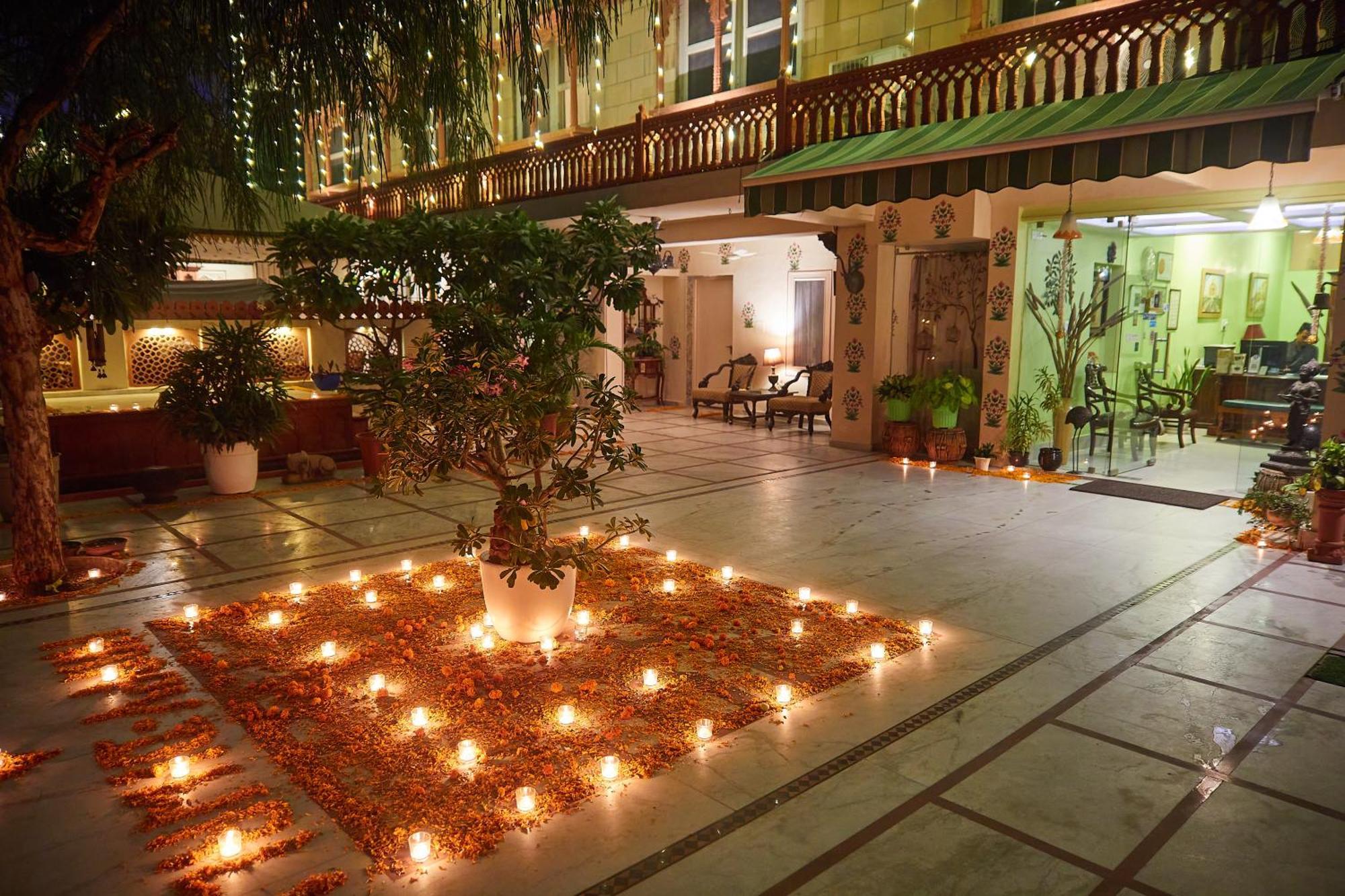 Suryaa Villa - A Boutique Heritage Hotel Dzsaipur Kültér fotó