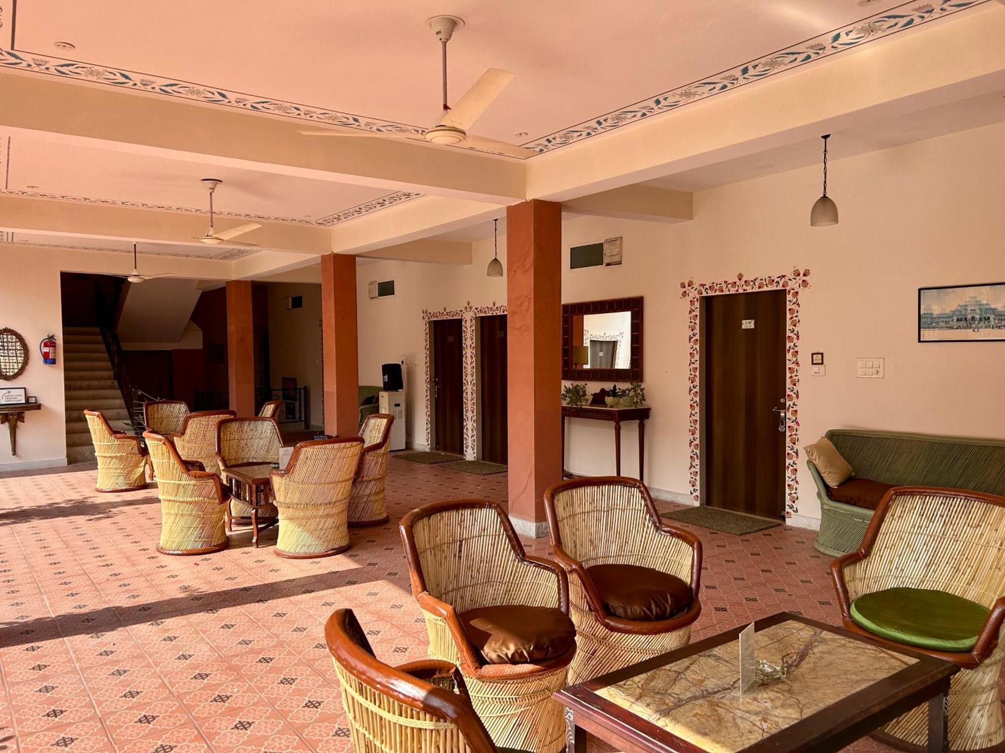 Suryaa Villa - A Boutique Heritage Hotel Dzsaipur Kültér fotó