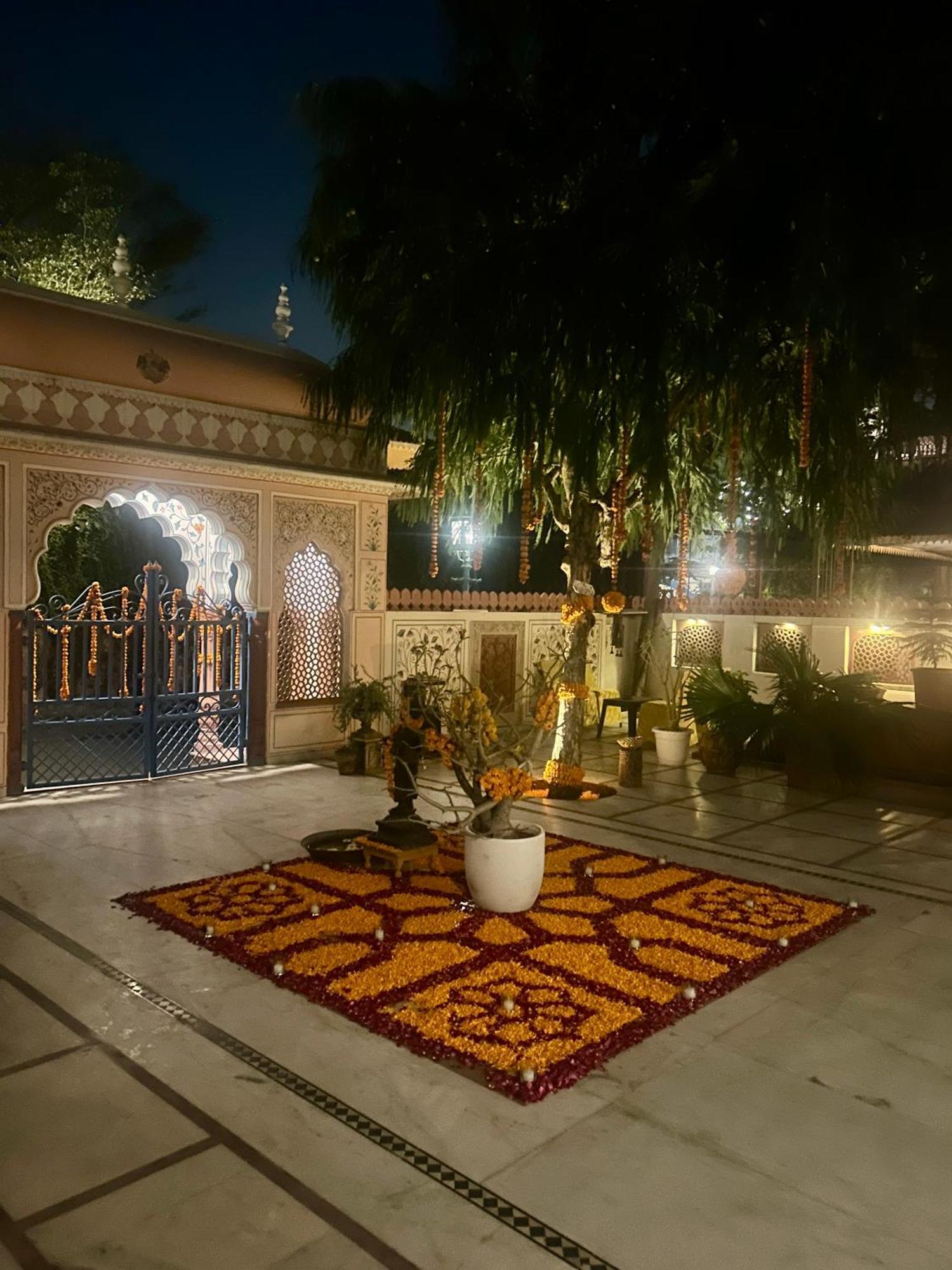 Suryaa Villa - A Boutique Heritage Hotel Dzsaipur Kültér fotó
